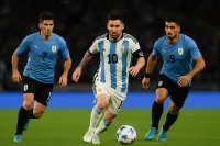 サッカー ウルグアイ 代表 対 サッカー アルゼンチン 代表 選手 採点の結果は？
