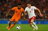 サッカー オランダ 代表 対 サッカー ポーランド 代表 試合 経過ってどんな展開？