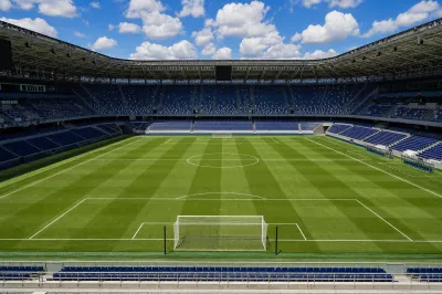 サッカーのフィールドの広さってどのくらい？
