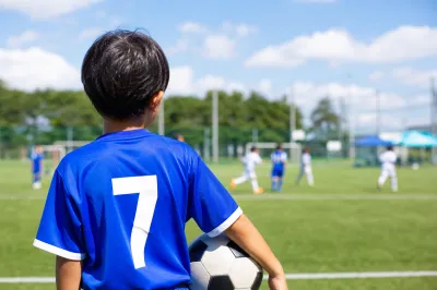 サッカーで帽子が禁止って本当？