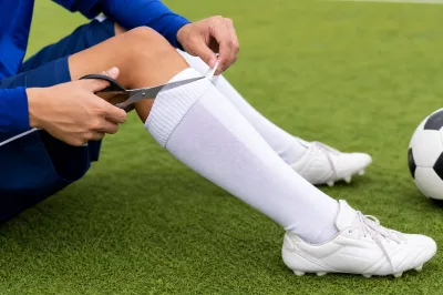 サッカーソックスを切る位置の正解は？