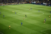 サッカーのシャドーはどこにいる？