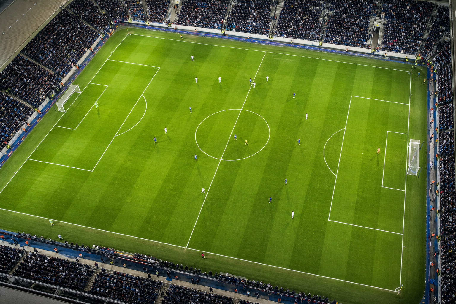 サッカーのピッチのサイズで正式なのは？