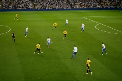 サッカーの442の攻め方ってどうするの？