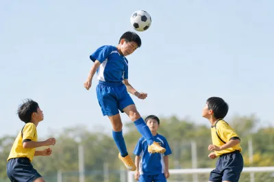 少年サッカーのヘディング禁止って本当？