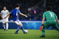 サッカーのバックパス新ルールとは？