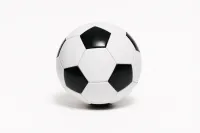 サッカー ボール 絵文字 白黒の意味は？