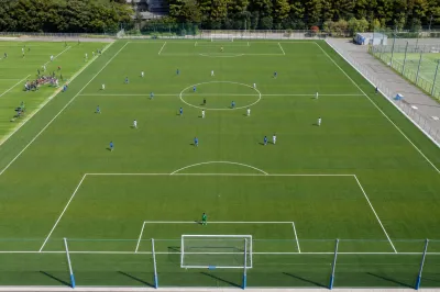 サッカー コート サイズ 中学の基準は？