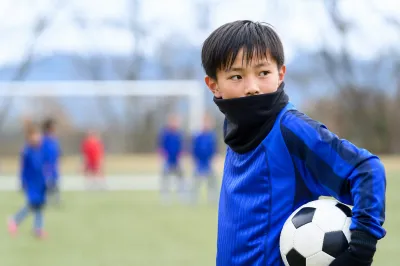 サッカーのネックウォーマー禁止って本当？
