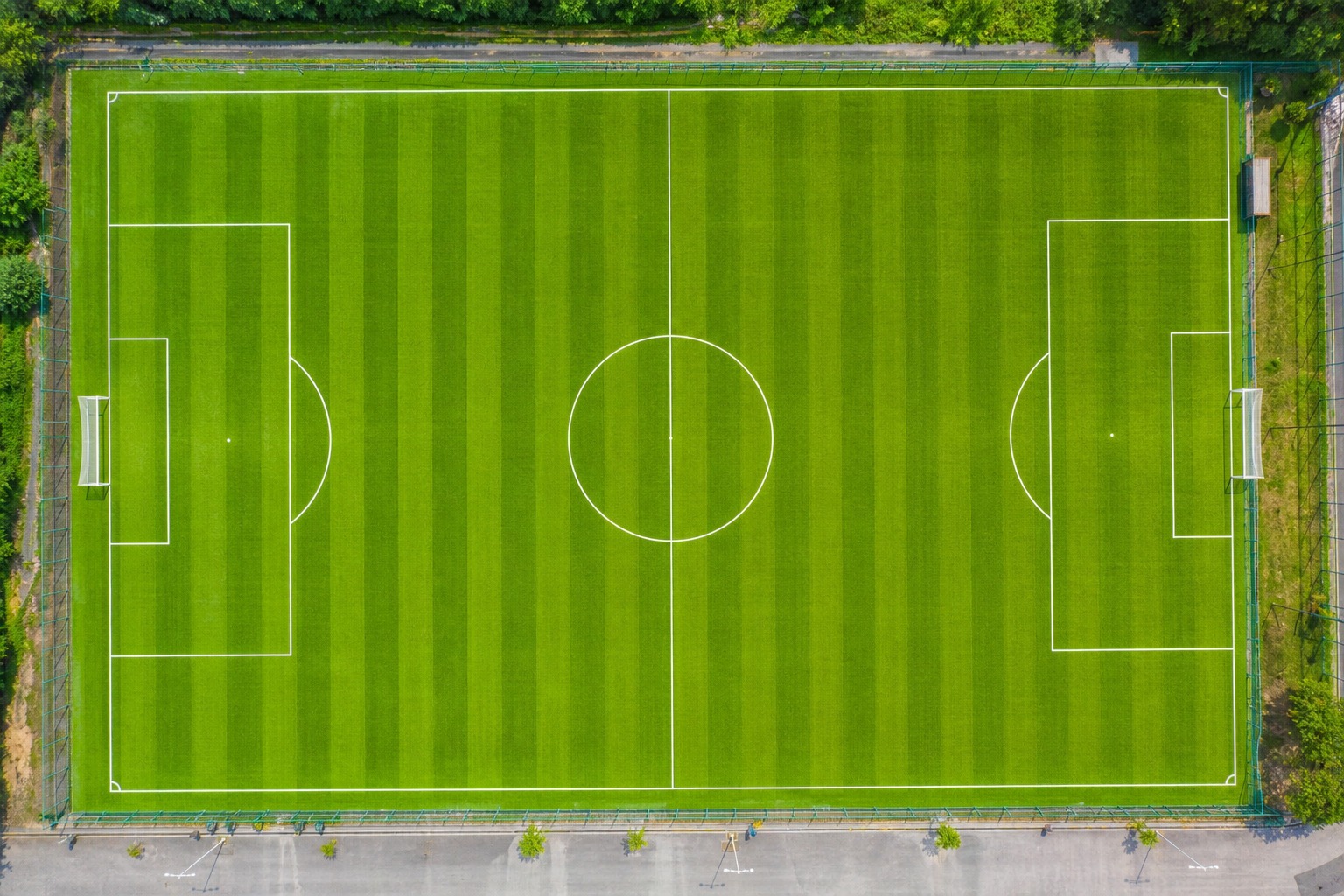 サッカーコートは何坪なの?