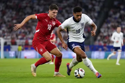 サッカー セルビア 代表 対 サッカー イングランド 代表 試合 経過はどう？