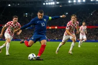 サッカー フランス 代表 対 サッカー クロアチア 代表 試合の結果は？