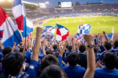 サッカーの応援歌ってなんて言ってるの？