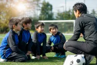 サッカー クラブ チーム ジャージ 上下って何？