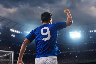 サッカーの背番号で9の意味とは？