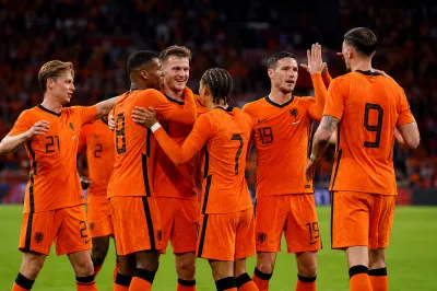 オランダ サッカー 順位 fifaって何位？