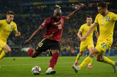 サッカー ウクライナ 代表 対 サッカー ベルギー 代表 選手 採点とは？