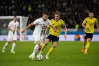 サッカー スロベニア 代表 対 サッカー スウェーデン 代表 選手 採点とは？