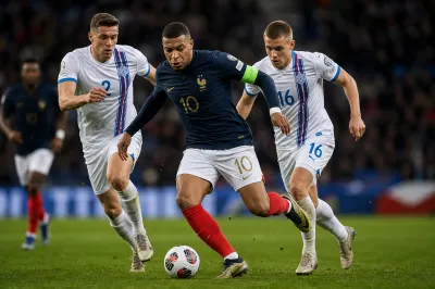 サッカー フランス 代表 対 サッカー アイス ランド 代表 選手 採点ってどうなの？