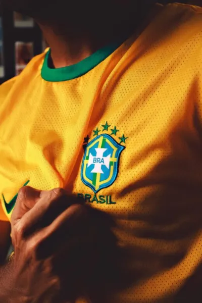 サッカー ディフェンダー 性格: チームを支える力