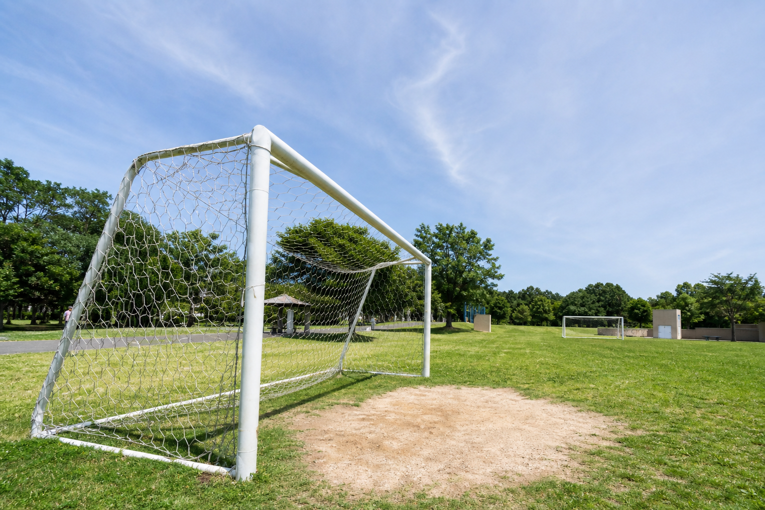 無料のサッカーゴール付き公園が「球技広場」に多い理由とは？